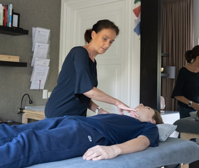 Emotionele blokkades doorbreken met kinesiologie